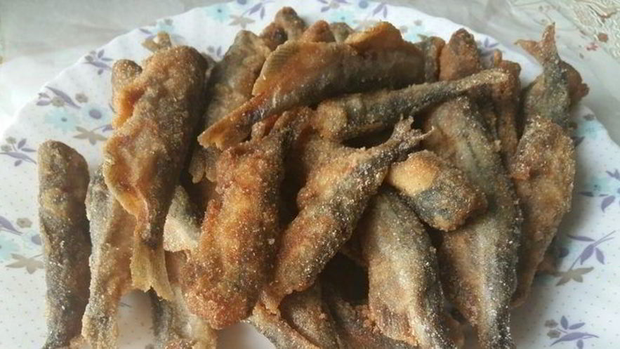 Рецепт мойвы в панировке из кукурузной муки