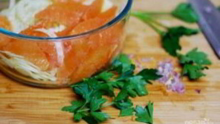 Рецепт морского окуня на салате