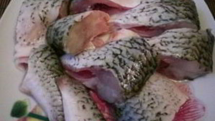 Рецепт плотвы запеченной под сыром