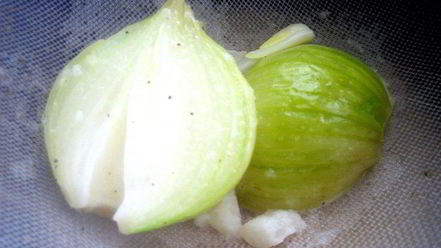 Рецепт рыбки, запеченной под соусом бешамель и картофелем