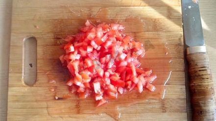 Рецепт щуки запеченной в духовке со сметаной и овощами