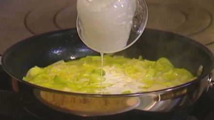 Рецепт семги с соусом из порея и шнитт-луком