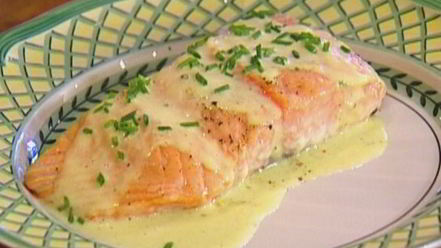 Рецепт семги с соусом из порея и шнитт-луком