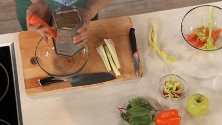 Рецепт судака в панировке с легким салатом