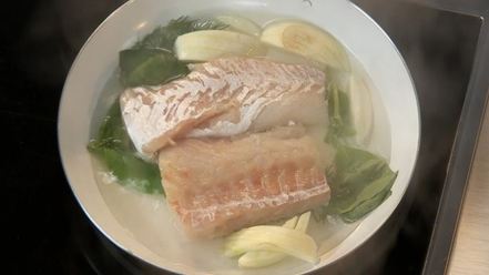 Рецепт трески с пюре из сельдерея и легким салатом