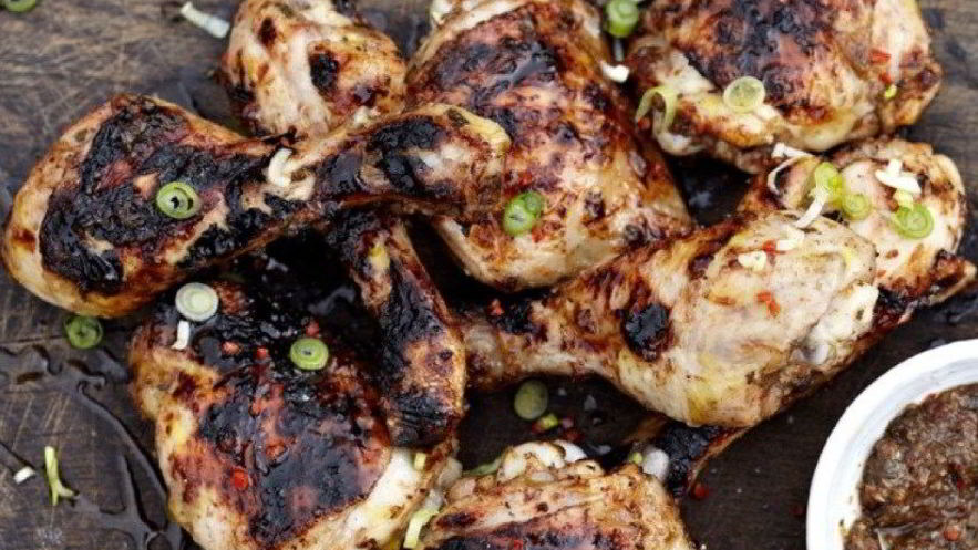 Рецепт быстрого куриного шашлыка, маринованного в ромовой заправке