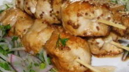 Рецепт куриного шашлыка на шпажках