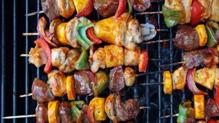 Рецепт маринованных бараньих шашлыков с овощами и грибами на гриле