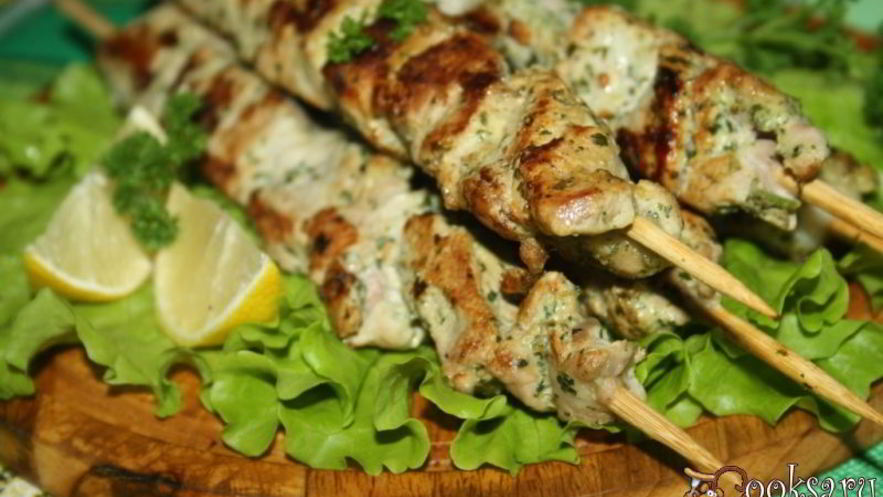 Рецепт шашлычков из свиной вырезки в йогуртово-лимонном маринаде