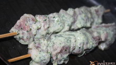 Рецепт шашлычков из свиной вырезки в йогуртово-лимонном маринаде