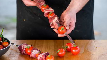 Рецепт шашлыков из говядины с помидорами черри