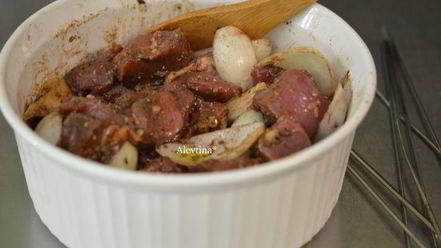 Рецепт свиного шашлыка на вине