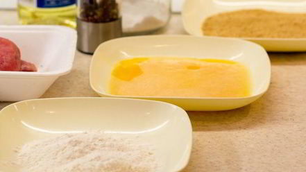 Рецепт быстрого шницеля в тройной панировке