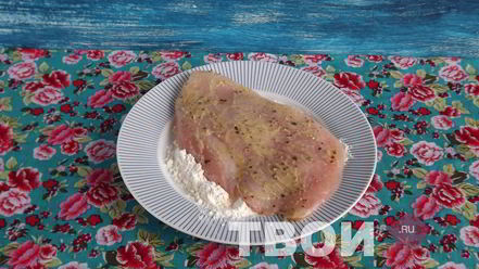 Рецепт шницеля из куриной грудки в лимонно-чесночной панировке