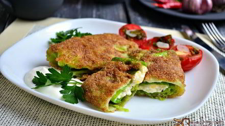 Рецепт шницелей из савойской капусты с сыром