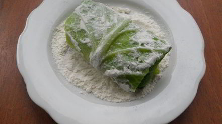 Рецепт шницелей из савойской капусты с сыром