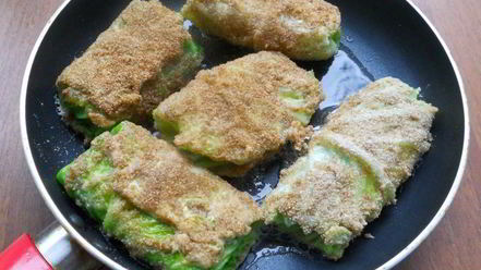 Рецепт шницелей из савойской капусты с сыром