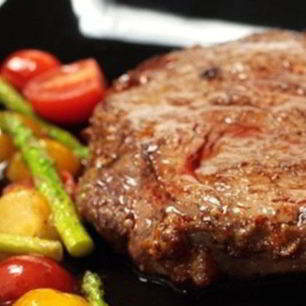 Рецепт Говяжьих стейков с помидорами по-американски