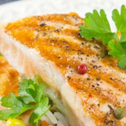 Рецепт Стейка из семги с рисом и овощами