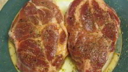 Рецепт стейка из шейки свинины