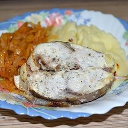 Рецепт Стейка лакедры запеченный под сметаной