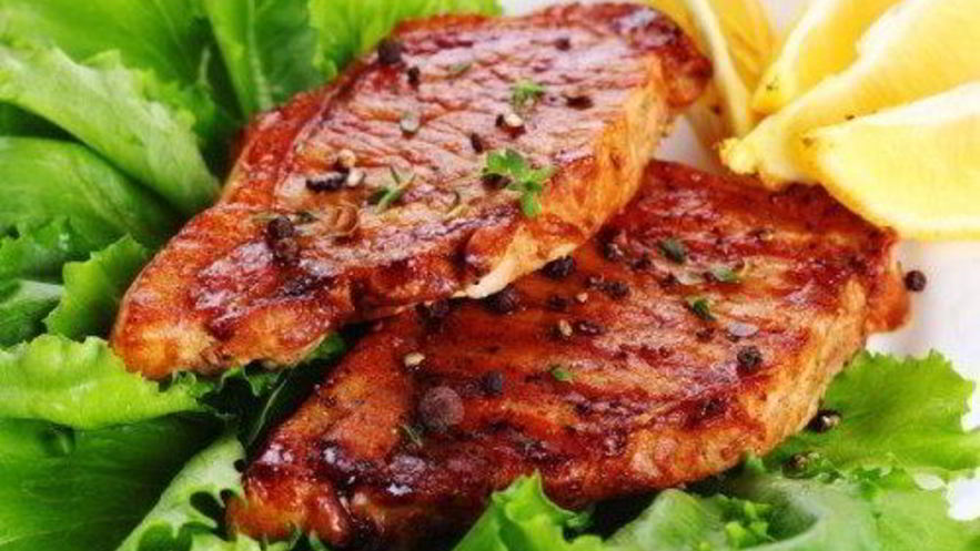 Рецепт стейка на гриле в лимонно-медовом маринаде