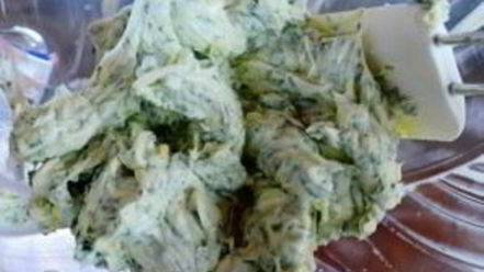 Рецепт стейка на кости с зеленым маслом