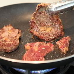 Рецепт Стейка на сковороде