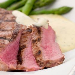 Рецепт Стейка под соусом бернез со спаржей