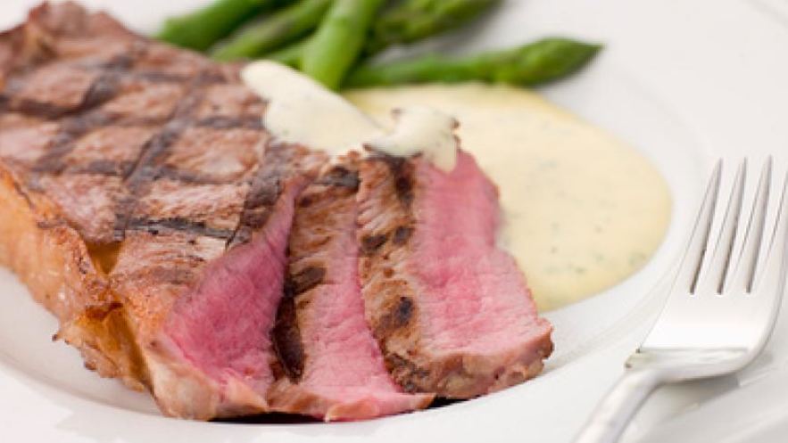 Рецепт стейка под соусом бернез со спаржей