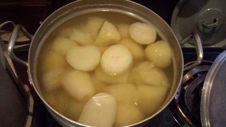 Рецепт стейков на решетке и картошка-трясучка