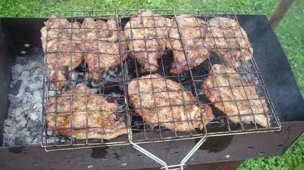 Рецепт стейков на решетке и картошка-трясучка