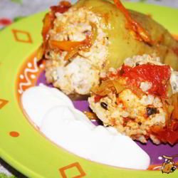 Рецепт Фаршированных перцев и тефтели со свининой, курицей и кабачком