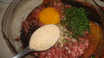 Рецепт итальянских тефтелей в томатном соусе