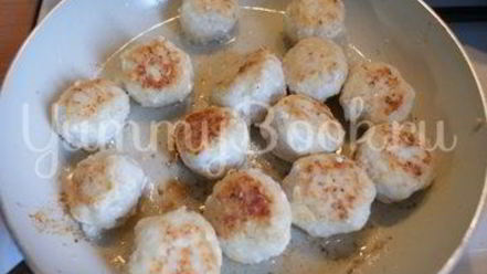 Рецепт куриных тефтелей в горшочках