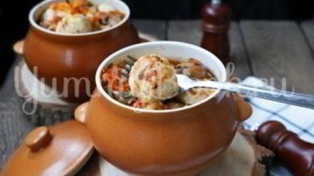 Рецепт куриных тефтелей в горшочках