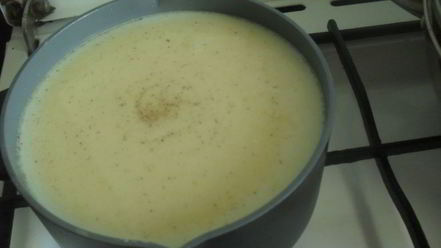 Рецепт мясных тефтелей, запеченных под овощной шубой и молочным соусом