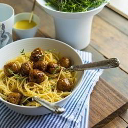 Рецепт Плотных тефтелей с соусом терияки