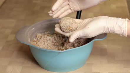 Рецепт постных гречневых тефтелей в томатном соусе