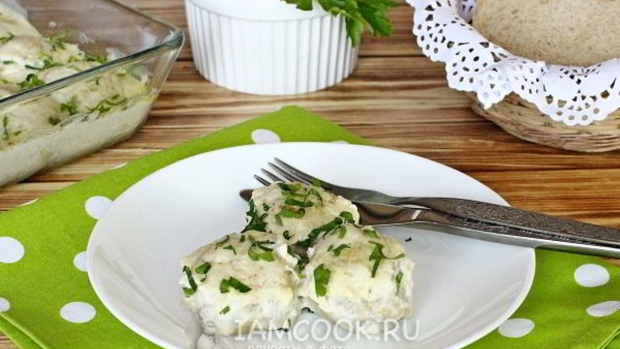 Рецепт рыбных тефтелей в сметанном соусе