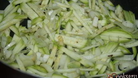 Рецепт свиного-говяжьих тефтельки тушеные в томате с овощами