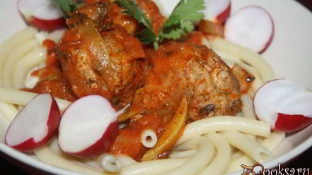 Рецепт свиного-говяжьих тефтельки тушеные в томате с овощами