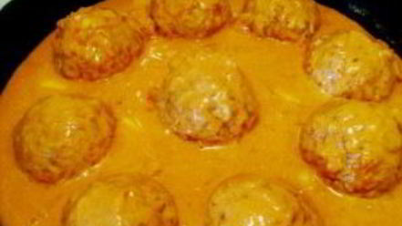 Рецепт тефтелей под соусом в духовке