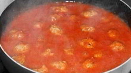 Рецепт тефтелей под томатным соусом