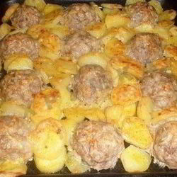 Рецепт Тефтелей с картошкой в духовке