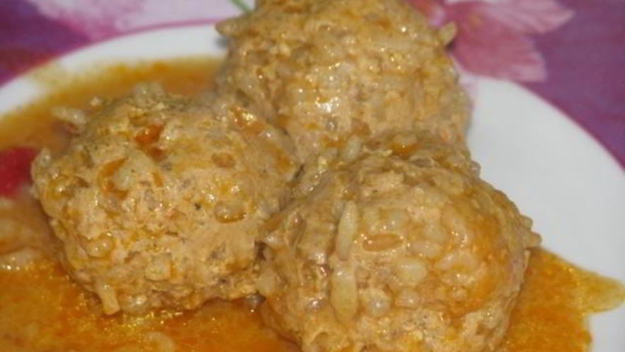 Рецепт тефтелей с рисом в мультиварке