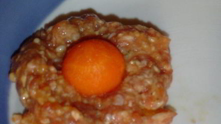 Рецепт тефтелей с сюрпризом, запеченные с баклажанами и грибами