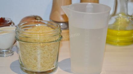 Рецепт тефтелей в сметанно-томатном соусе в мультиварке