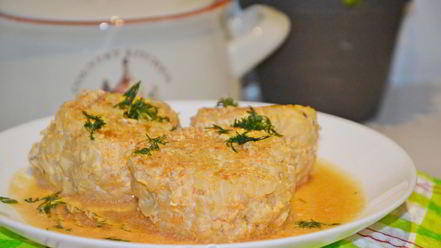 Рецепт тефтелей в сметанно-томатном соусе в мультиварке