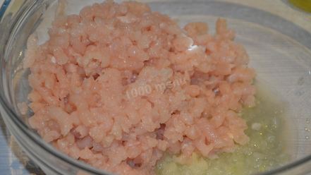 Рецепт тефтелей в сметанно-томатном соусе в мультиварке